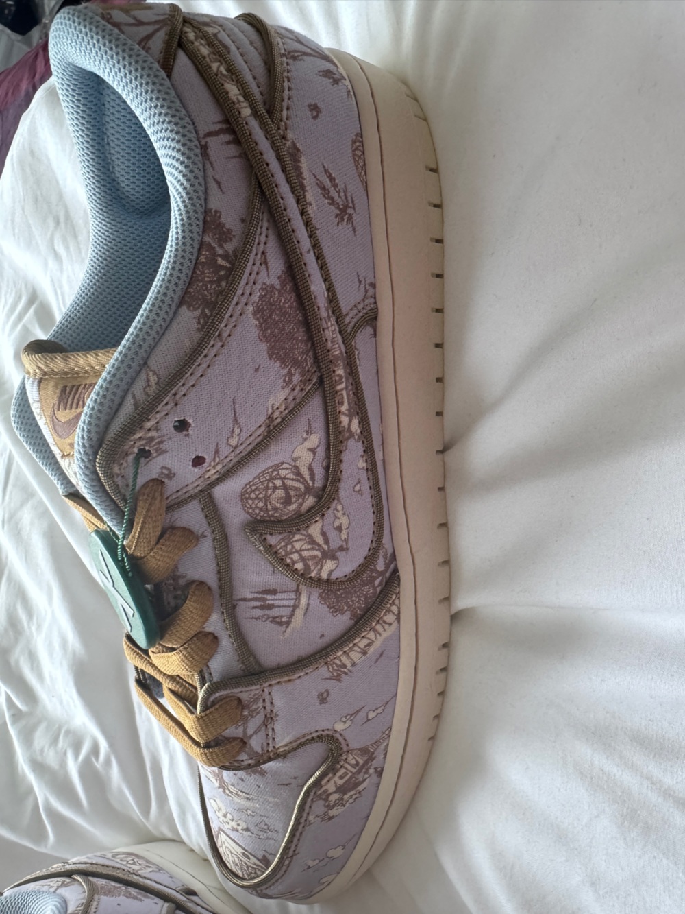 Nike Purple and White SB Skate Shoe Box - Picture 7 of 14